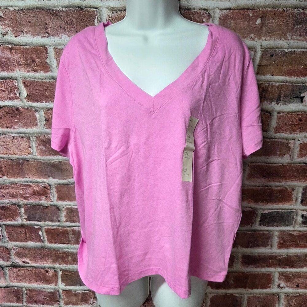 Universal Thread Pink CROPPED V-Neck Short Sleeve Tee